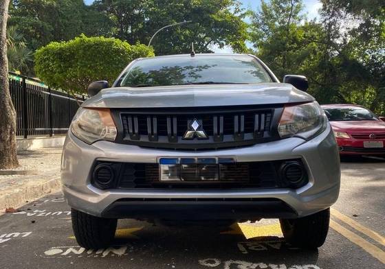 MITSUBISHI L200 TRITON 2.4 16V TURBO DIESEL GL CD 4X4 MANUAL